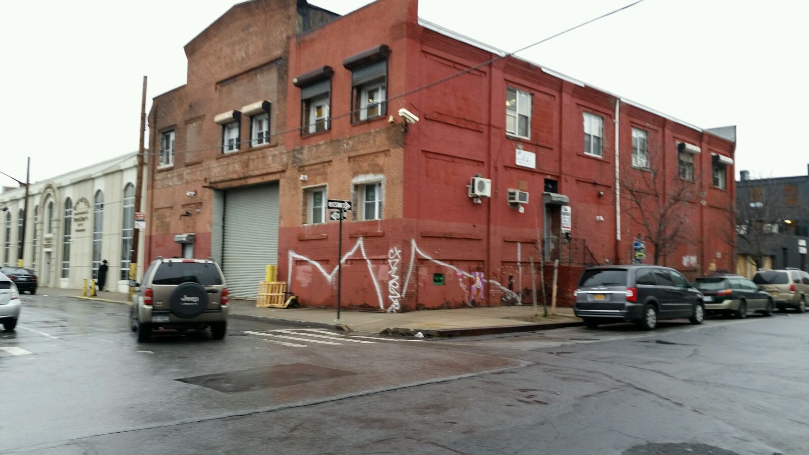 163 Imlay St, Brooklyn, NY à louer Photo principale– Image 1 sur 38