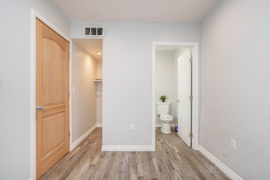 406 S St Andrews Pl, Los Angeles, CA à vendre - Photo de l’immeuble – Image 3 sur 69