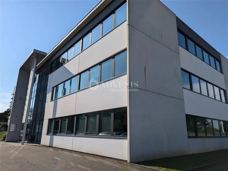 Bureau dans Entzheim à louer - Photo de l’immeuble – Image 2 sur 10
