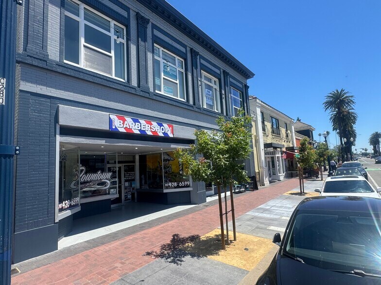 728 Texas St, Fairfield, CA à louer - Photo de l’immeuble – Image 2 sur 2
