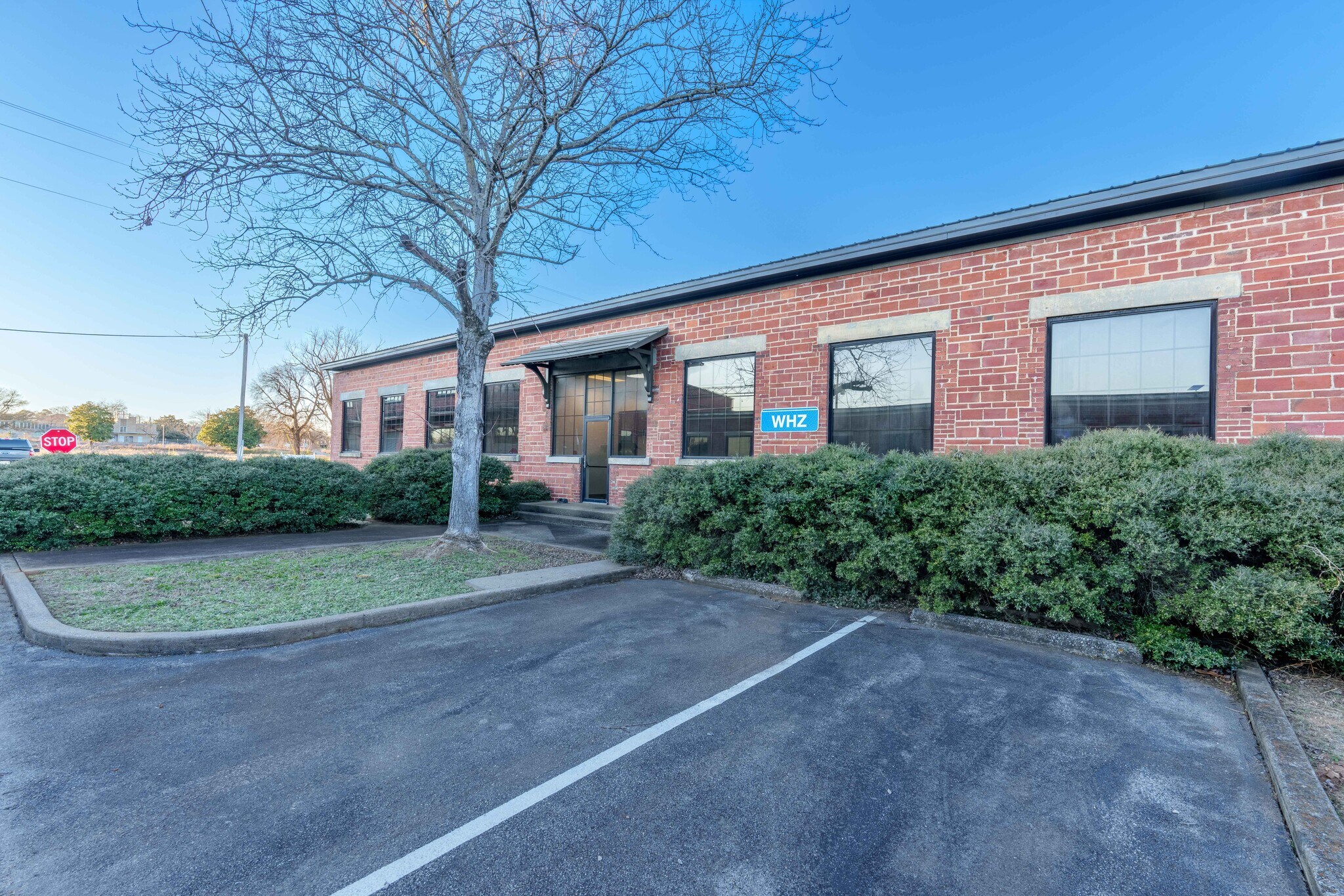415 Franklin D Roosevelt Dr, Muscle Shoals, AL à louer Photo principale– Image 1 sur 31