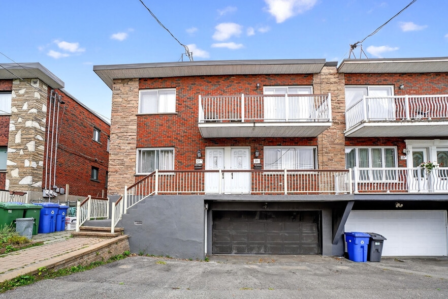 31 Rue Northview, Montréal-Ouest, QC à vendre - Photo principale – Image 1 sur 9