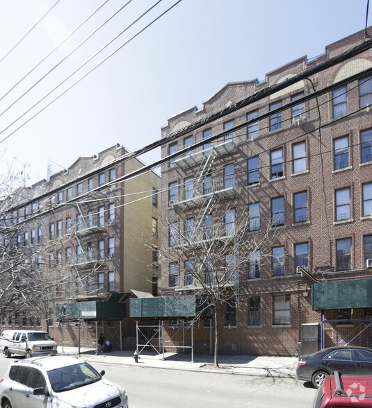 1335 College Ave, Bronx, NY à vendre - Photo de l’immeuble – Image 3 sur 4