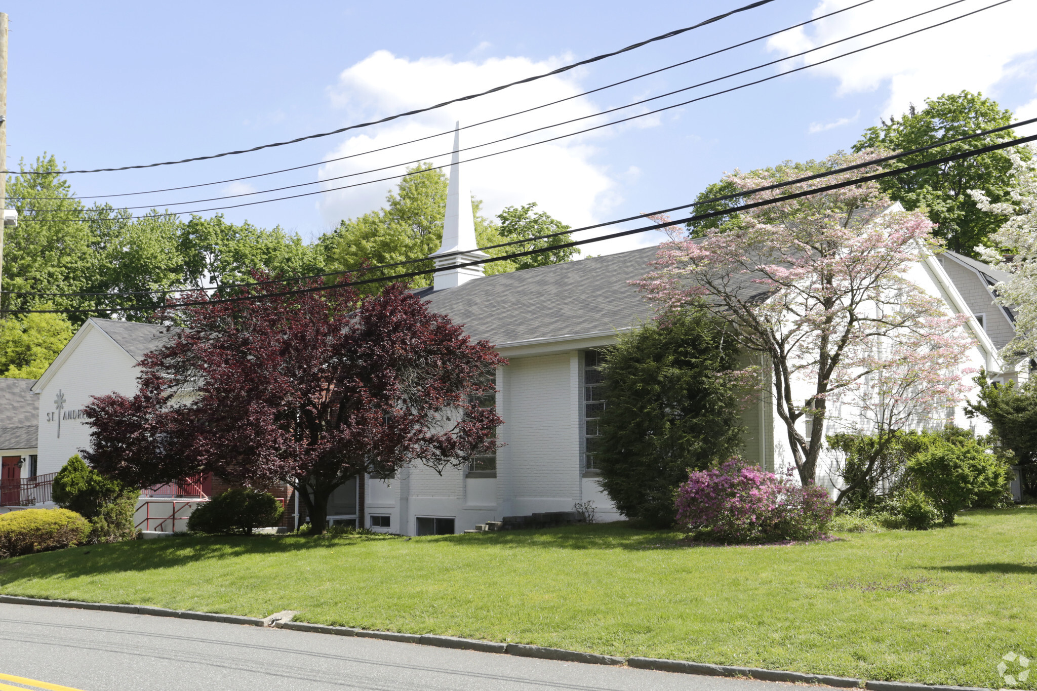 31 Lynn St, Harrington Park, NJ à louer Photo principale– Image 1 sur 18