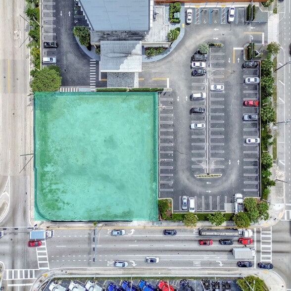 8028 NW 6th ct, Miami, FL à vendre - Photo de l’immeuble – Image 3 sur 3