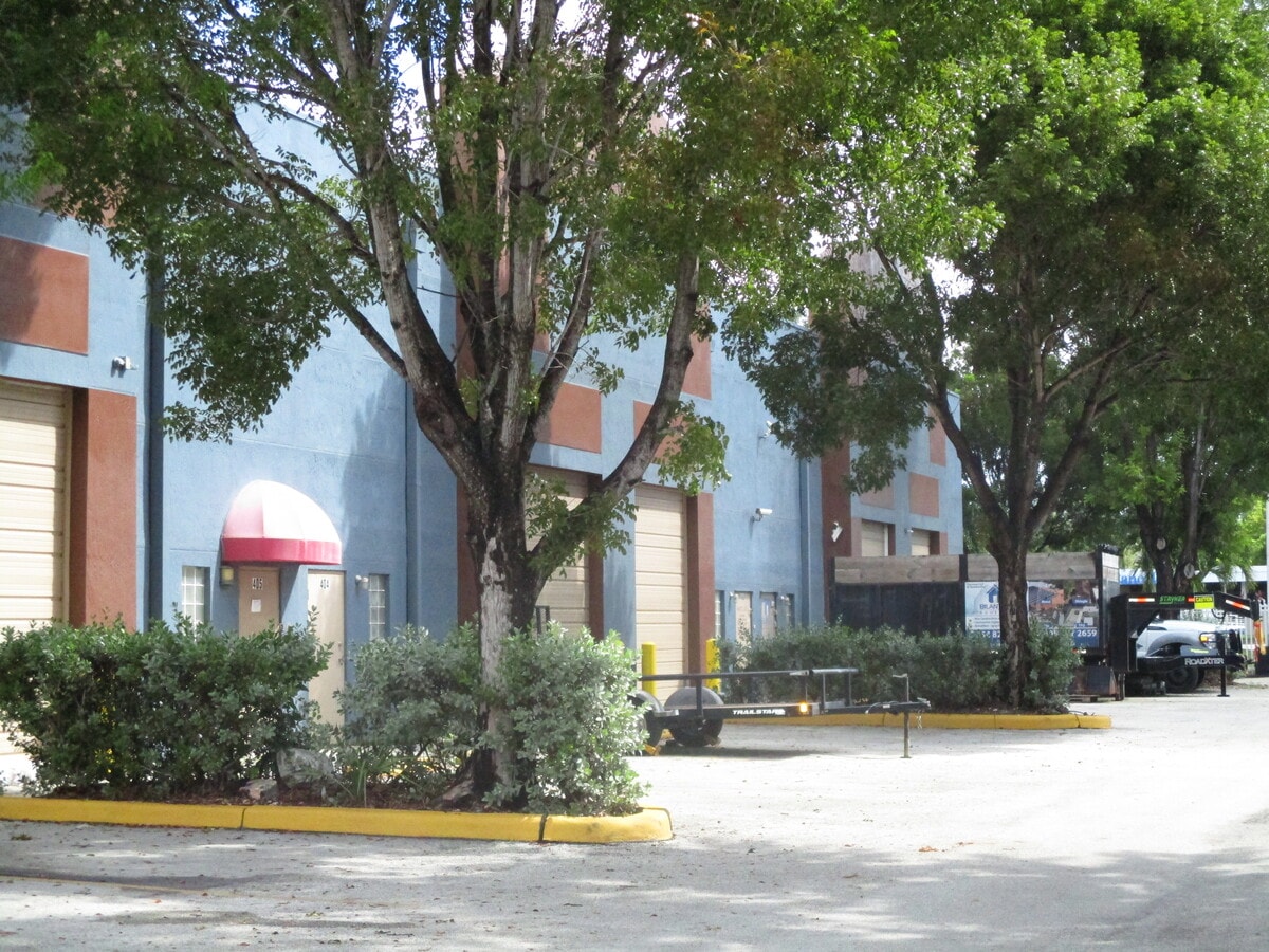 20200 NW 2nd Ave, Miami, FL 33169 - Lot D7-407 -  - Photo intérieure - Image 1 of 13