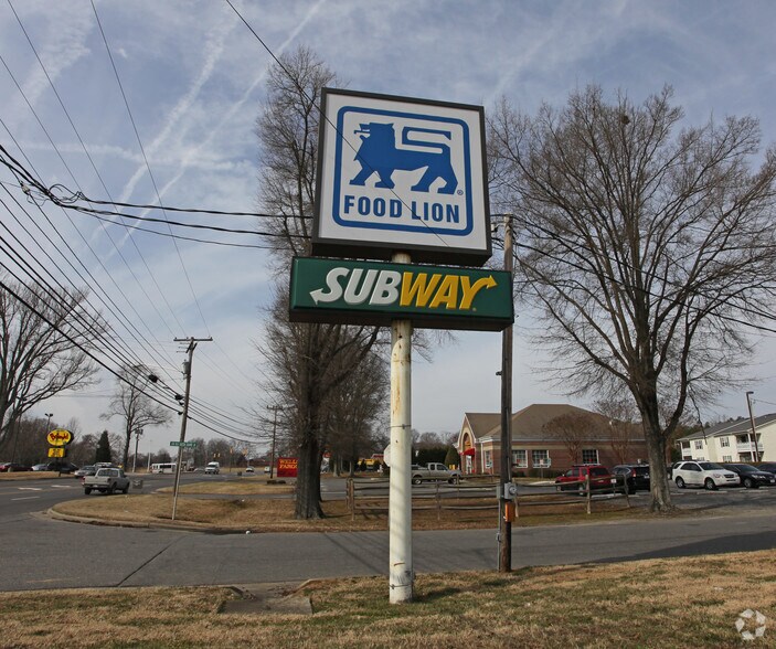 Dallas Shoals Hwy, Gastonia, NC à louer - Photo de l’immeuble – Image 3 sur 9