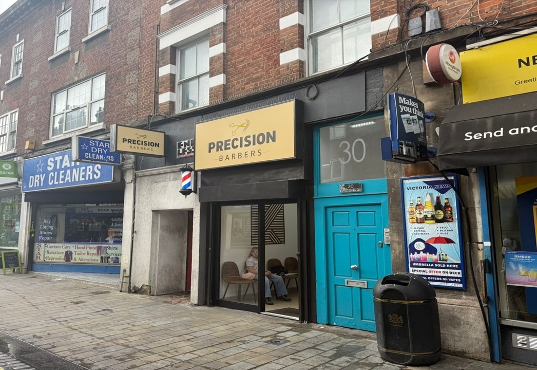 26-30 Strutton Ground, Londres, LND SW1P 2HR - Lot No. 30 -  - Photo intérieure - Image 1 of 1