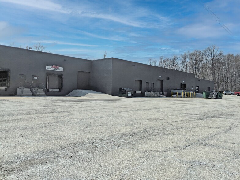9177 Dutton Dr, Twinsburg, OH à louer - Photo de l’immeuble – Image 3 sur 12