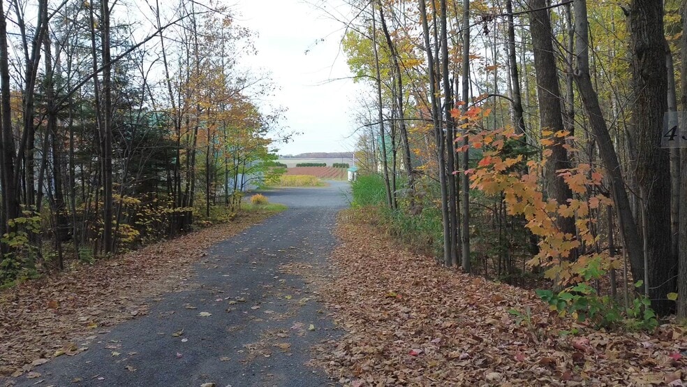 4310 Chem. du Cordon, Varennes, QC à vendre - Vidéo sur l’annonce professionnelle – Image 2 sur 3