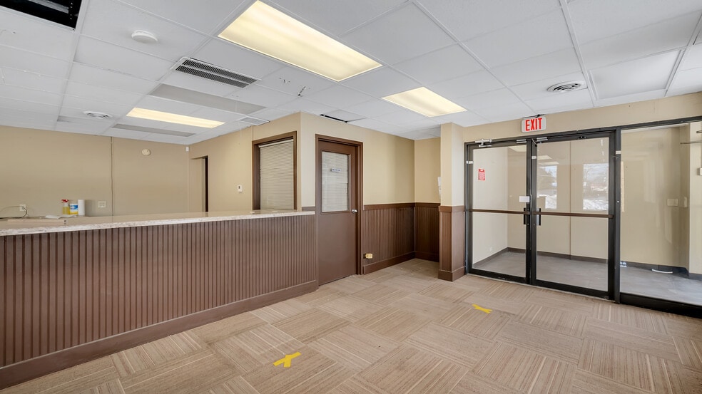 3751 W 79th St, Chicago, IL à louer - Photo de l’immeuble – Image 2 sur 13