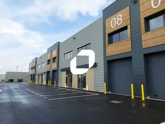 Plus de détails pour Local d'activités à louer