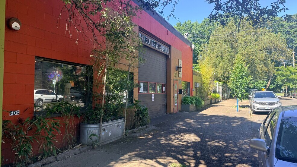 2104 N Willis Blvd, Portland, OR à vendre - Photo de l’immeuble – Image 1 sur 18
