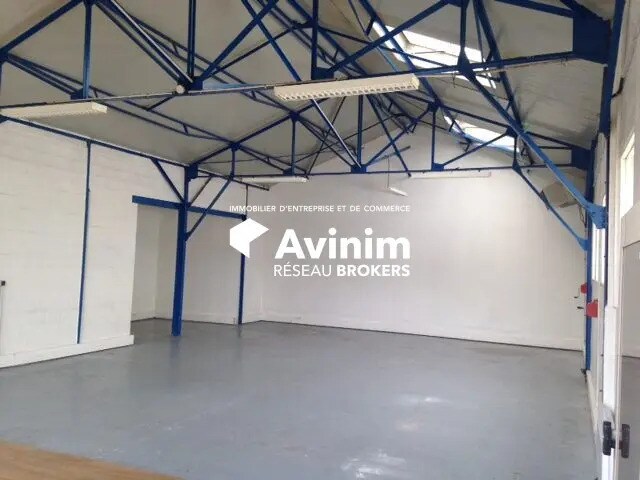 Local d’activités dans Montreuil à louer - Photo de l’immeuble – Image 3 sur 5