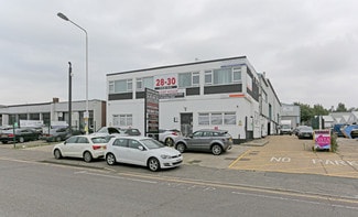 Plus de détails pour 28-30 Fowler Rd, Ilford - Local d'activités à louer