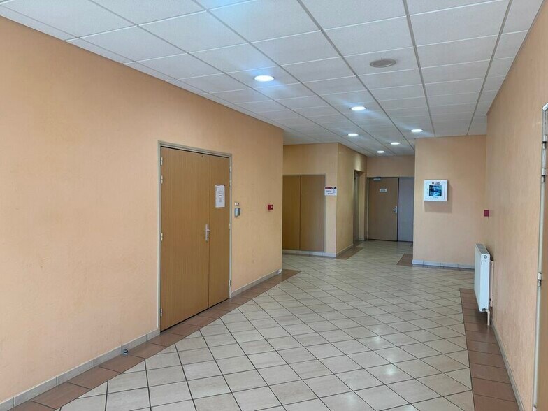 8 Rue Joseph Jacquard, Besançon à louer - Photo intérieure – Image 2 sur 3