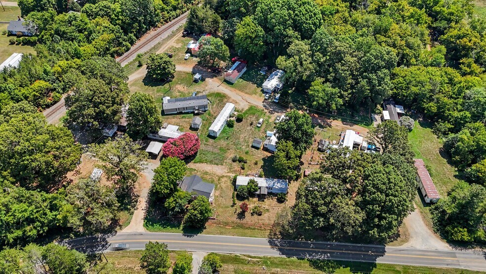 1678 Stone Street Ext, Mebane, NC à vendre - Photo de l’immeuble – Image 2 sur 31