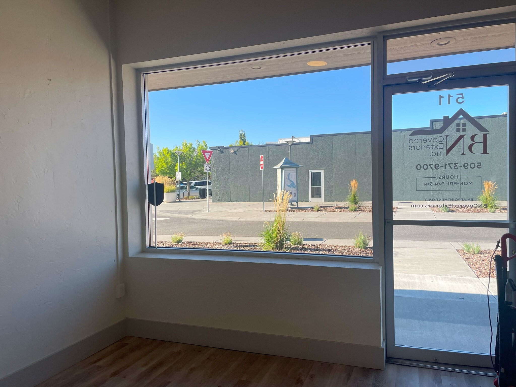 511-515 Lee Blvd, Richland, WA à louer Photo intérieure– Image 1 sur 12