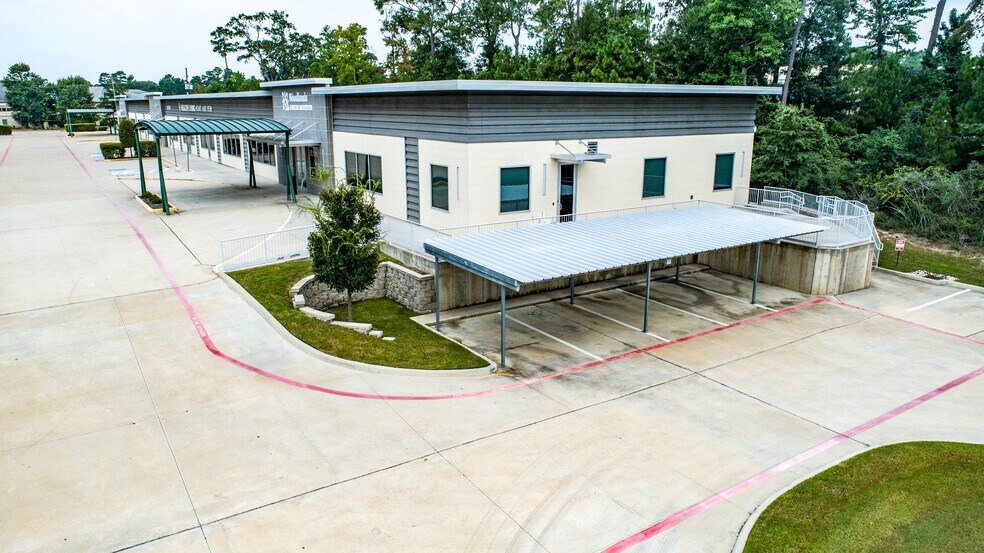 603 S Conroe Medical Dr, Conroe, TX à vendre - Photo de l’immeuble – Image 2 sur 4