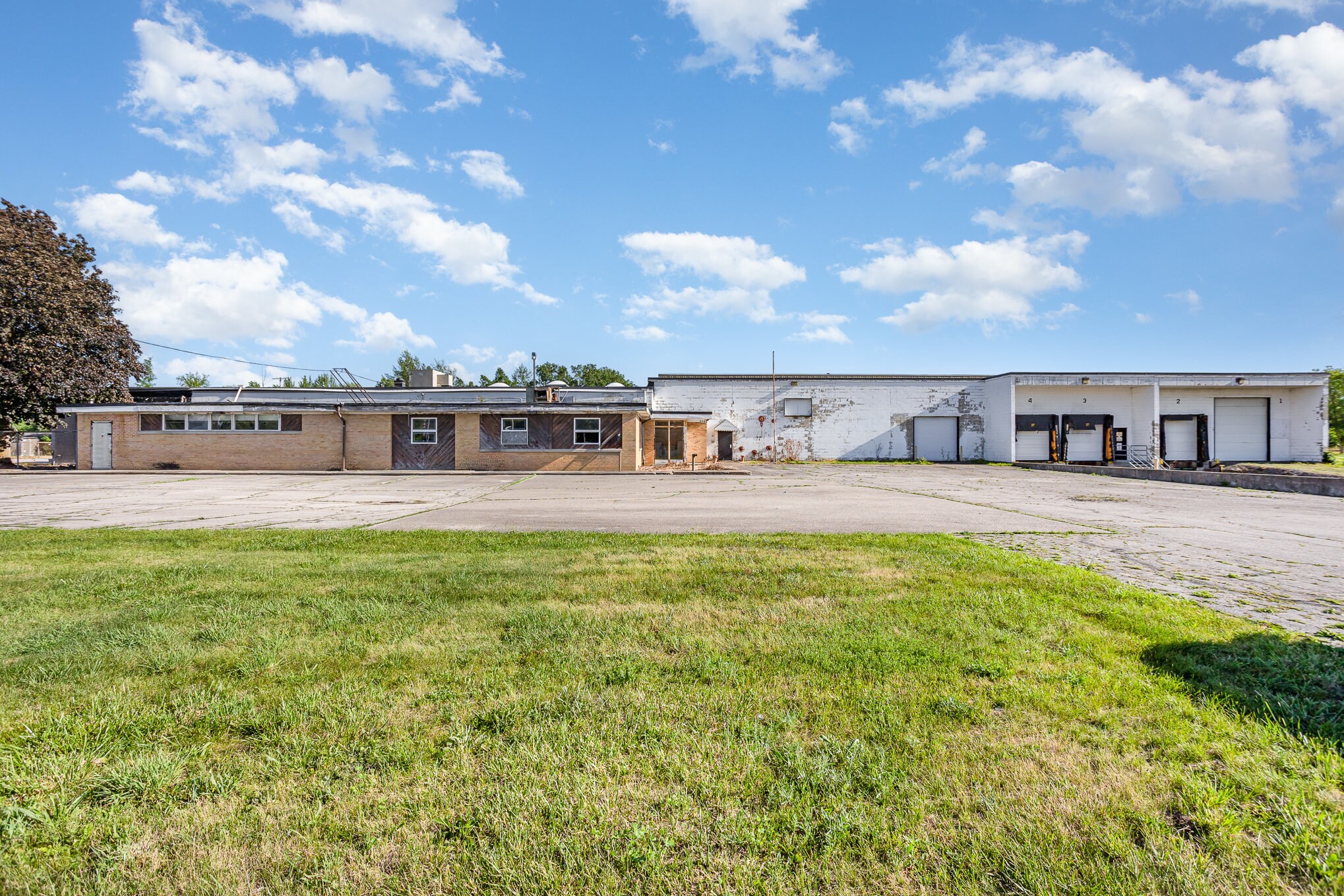 2700 Perkins St, Saginaw, MI à vendre Photo de l’immeuble– Image 1 sur 11