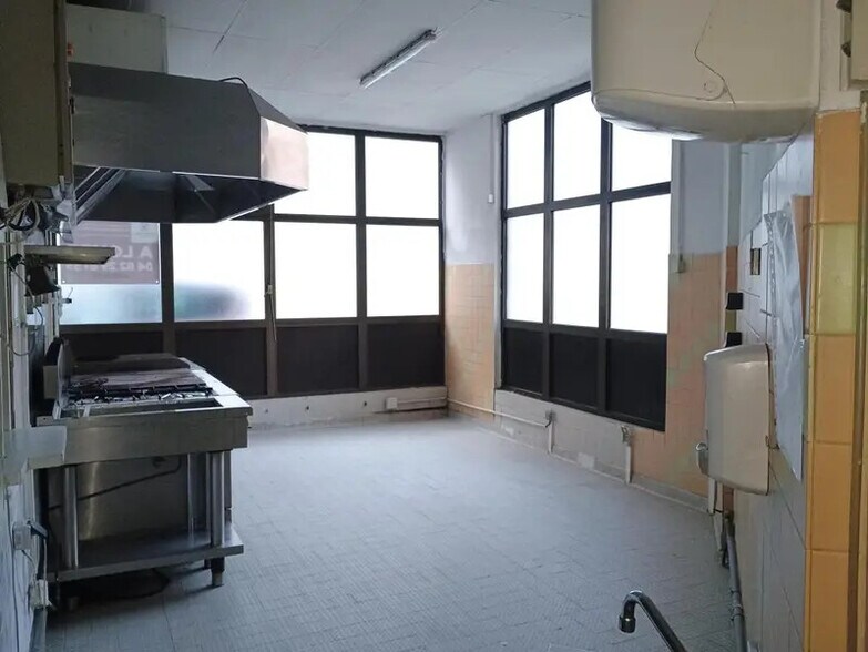 31 Rue Louis Guérin, Villeurbanne à louer - Photo de l’immeuble – Image 3 sur 9