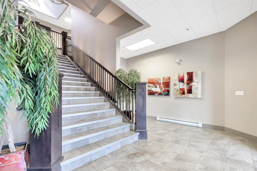 4720 106th Ave SE, Calgary, AB à louer - Photo intérieure – Image 3 sur 19