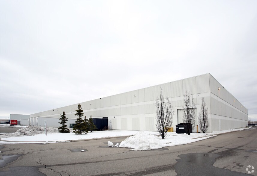 180 Biscayne Cres, Brampton, ON à louer - Photo de l’immeuble – Image 3 sur 3