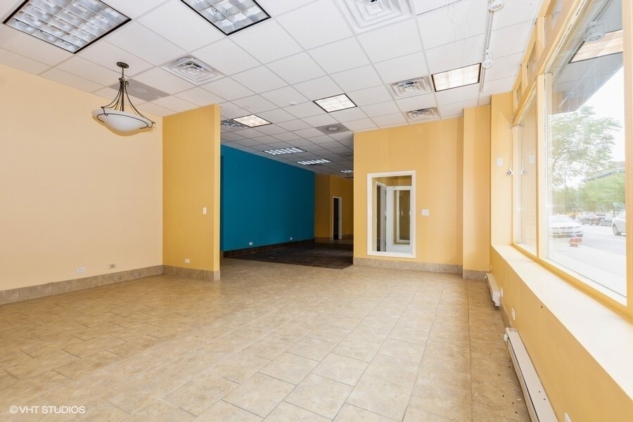 3629-3635 N Halsted St, Chicago, IL à louer Photo intérieure– Image 1 sur 7