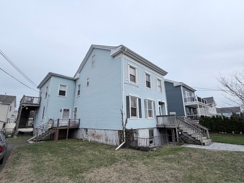 41 Atlantic St, Keyport, NJ à vendre - Photo de l’immeuble – Image 2 sur 39