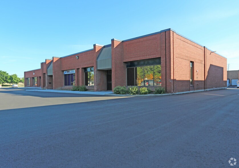 200 Wilkinson Rd, Brampton, ON à louer - Photo principale – Image 1 sur 7