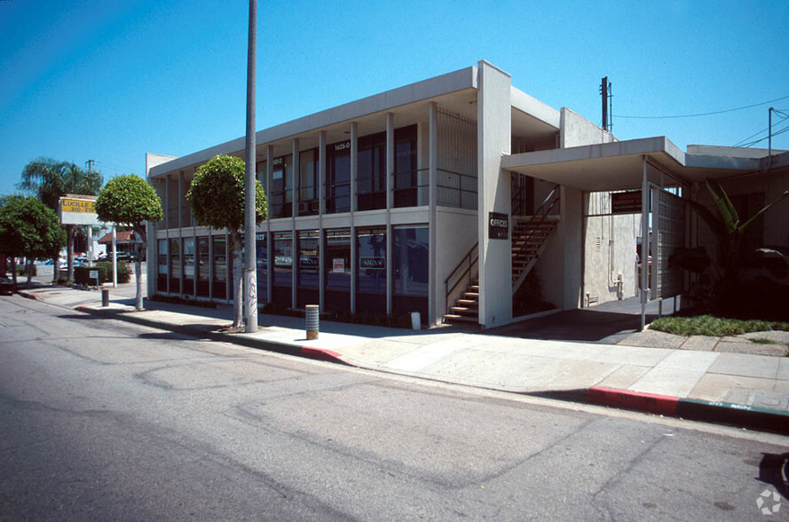1621-1631 Centinela Ave, Inglewood, CA à louer - Photo de l’immeuble – Image 3 sur 8