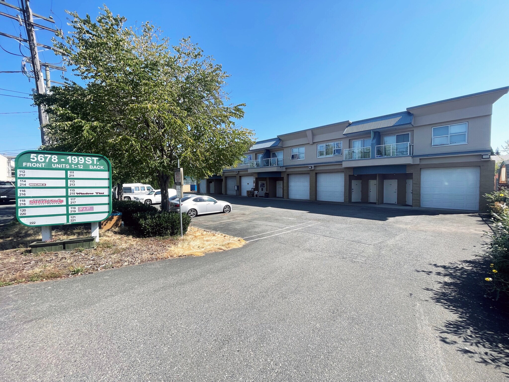 5678 199th St, Langley, BC à vendre Photo de l’immeuble– Image 1 sur 7