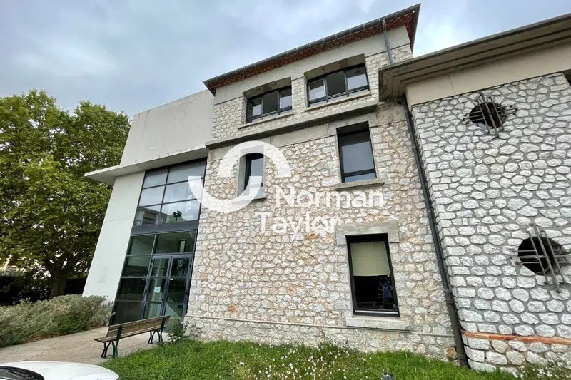 Bureau dans Montpellier à louer - Photo de l’immeuble – Image 1 sur 12