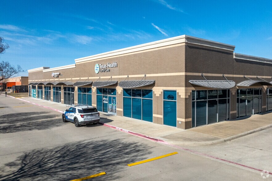 5501 Gordon Smith Dr, Rowlett, TX à louer - Photo de l’immeuble – Image 3 sur 12