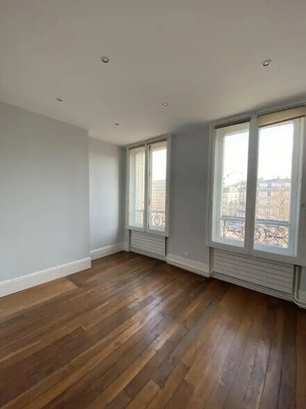 Bureau dans Neuilly-sur-Seine à vendre - Photo de l’immeuble – Image 3 sur 8