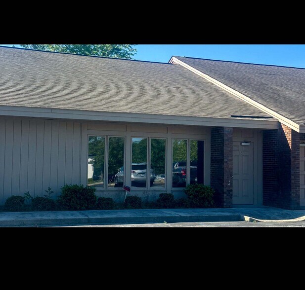 4200 E North St, Greenville, SC à louer - Photo principale – Image 1 sur 14