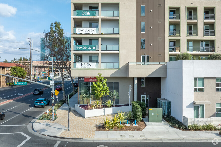 1660 E 1st St, Santa Ana, CA à louer - Photo de l’immeuble – Image 3 sur 5