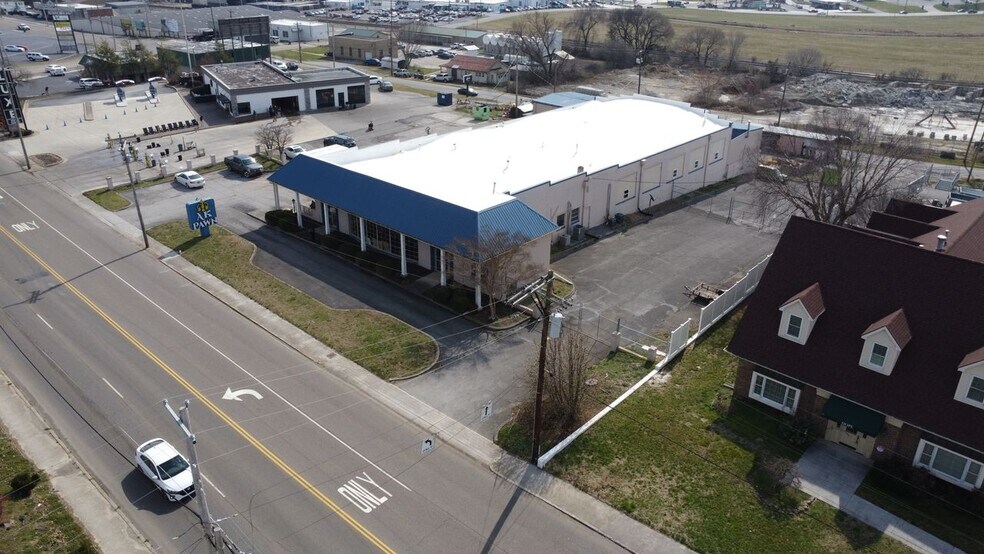 1335 W Andrew Johnson Hwy, Morristown, TN à vendre - Photo de l’immeuble – Image 3 sur 9
