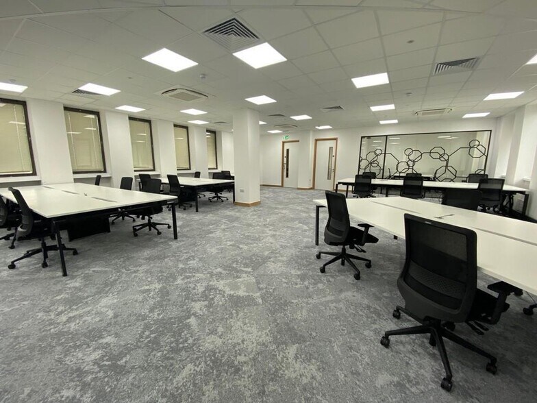 27-28 Middleborough, Colchester à louer - Photo de l’immeuble – Image 2 sur 15