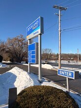 1168 Lakeview Ave, Dracut, MA à louer Photo de l’immeuble– Image 2 sur 19