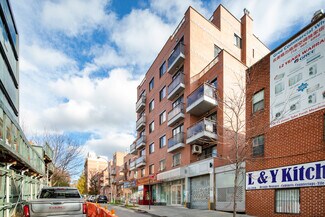 Plus de détails pour 13208 Pople Ave, Flushing, NY - Logement à vendre