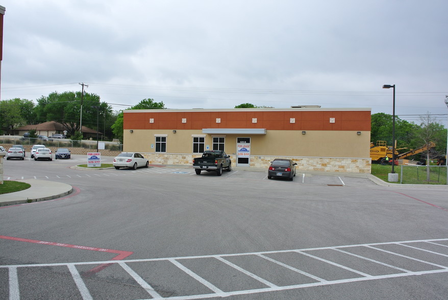 625 W Central Texas Expy, Harker Heights, TX à louer - Photo de l’immeuble – Image 1 sur 23