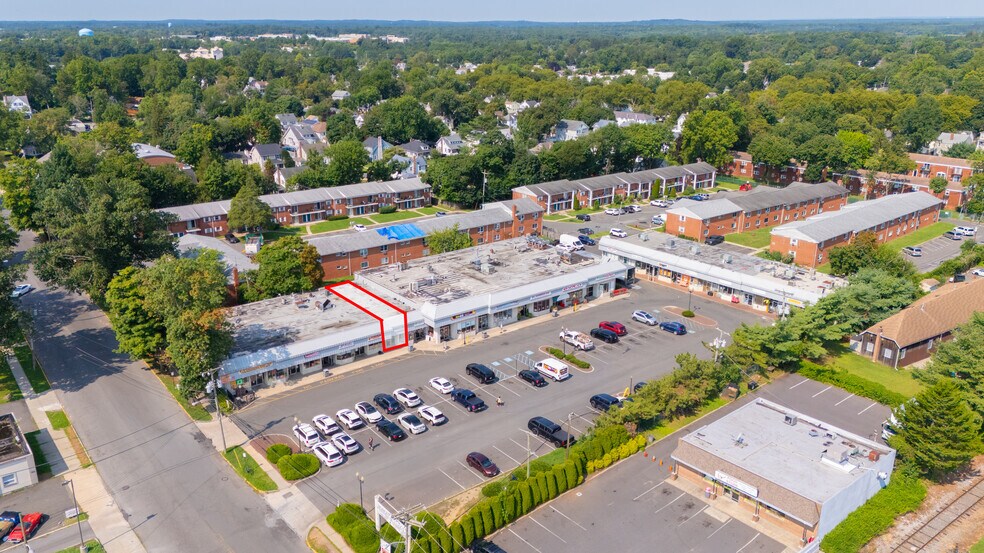 25 Broad St, Freehold, NJ à louer - Photo de l’immeuble – Image 1 sur 3