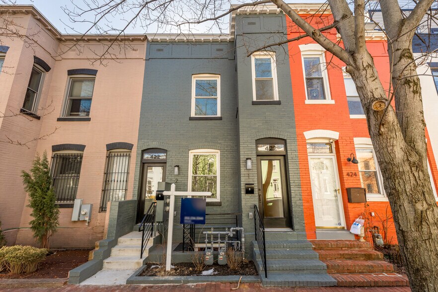 422 Warner St NW, Washington, DC à vendre - Photo principale – Image 1 sur 1