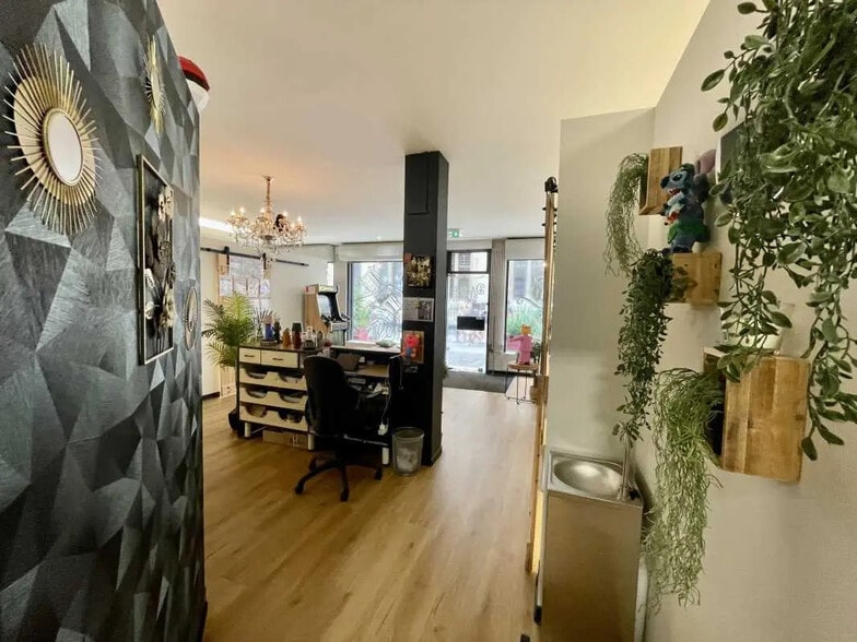 Local commercial dans Rouen à vendre - Photo de l’immeuble – Image 2 sur 9