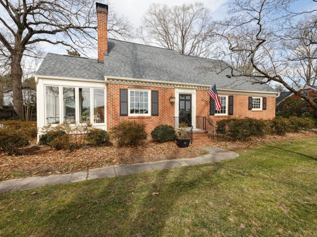 1513 N Main St, Fuquay-Varina, NC à vendre Photo principale– Image 1 sur 13