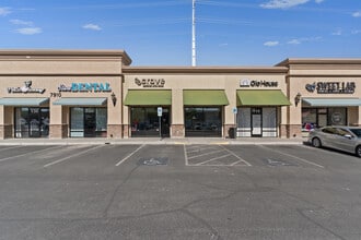 7910 S Rainbow Blvd, Las Vegas, NV à louer Photo de l’immeuble– Image 1 sur 8