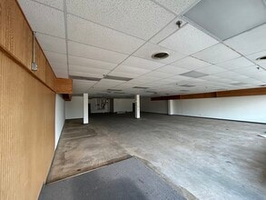 2015 S Broadway St, New Ulm, MN à louer Photo de l’immeuble– Image 2 sur 8