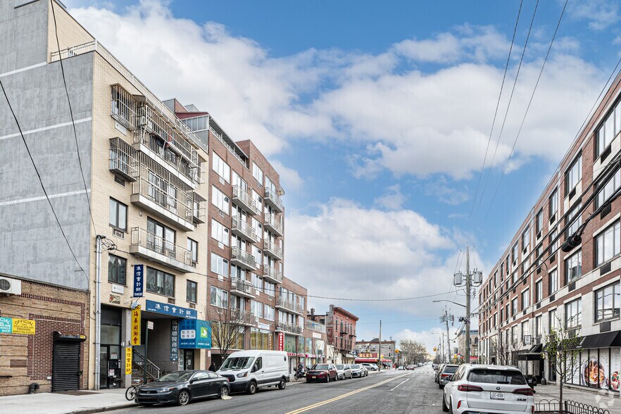 949 60th St, Brooklyn, NY à vendre - Photo de l’immeuble – Image 2 sur 6