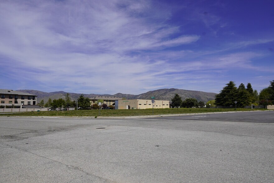 W 4th St, Tehachapi, CA à vendre - Photo de l’immeuble – Image 2 sur 3